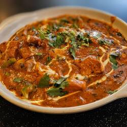 Chicken Tikka Butter Masala mit Naan Brot und Masala Tee mit Heike und Ulli genossen.