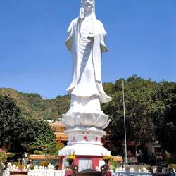 Guanyin-Statue im Quan The Am Bo Tat Tempel
