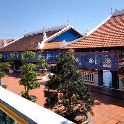 Im Großen Haus von Long Son