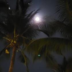 Ende des Tages mit Full Moon