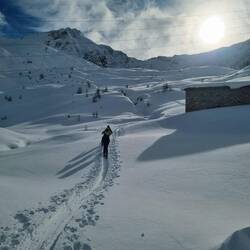 ... vorbei an der Alpe di Formazzora ...