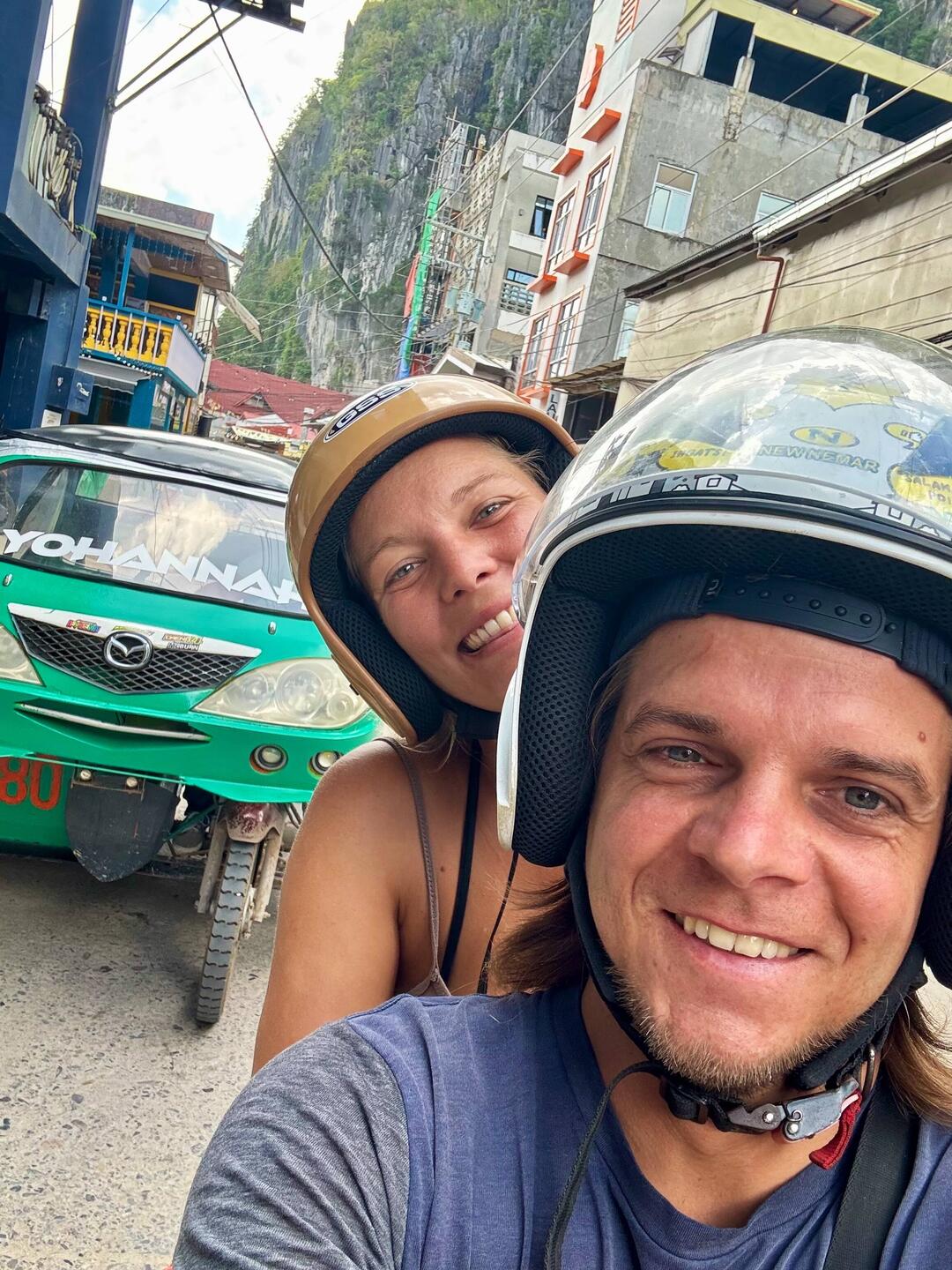 Unterwegs mit dem Roller 🛵