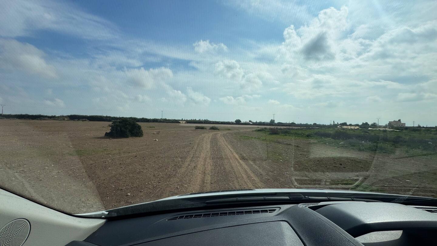 Etwas Offroad auf dem Weg aus dem Dorf vom letzten Cache mit Mustafa.