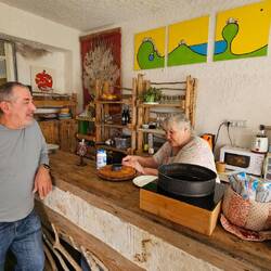 Erwin mit Mama Colette
