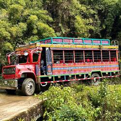 Passt gerade so über die Brücke...