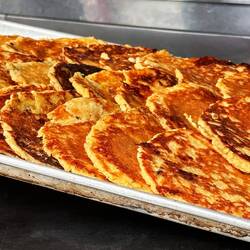 Arepa de choclo...die Variante mit jungem Mais, daher leicht süß