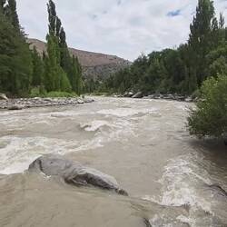 Der Rio Maipo - direkt daneben lag unser Campingplatz
