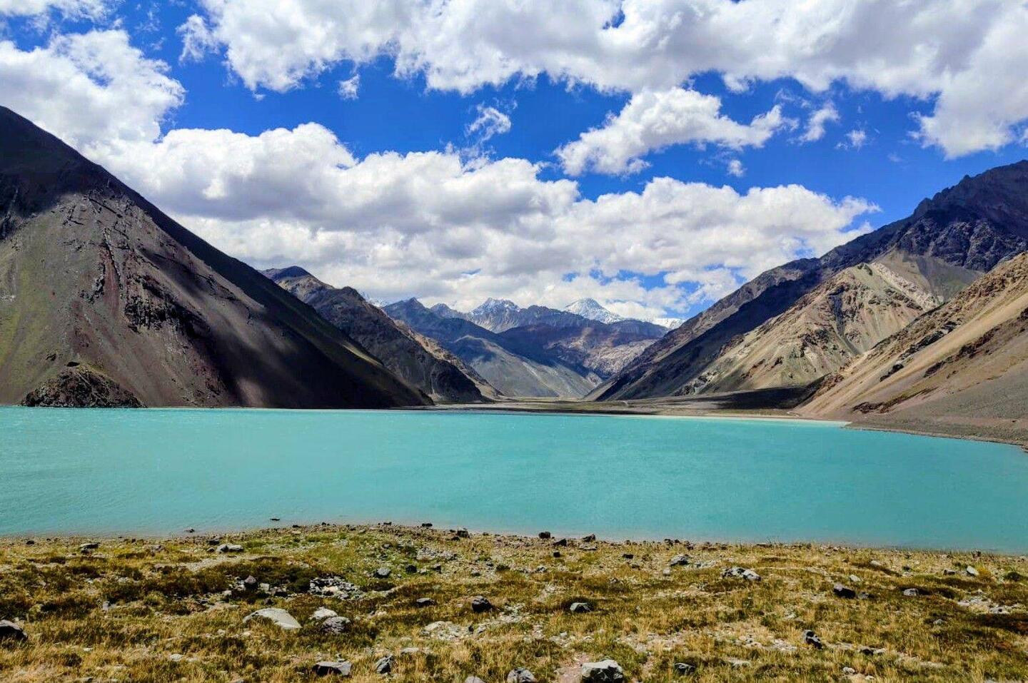 Der Embalse de Yeso in Richtung Argentinien