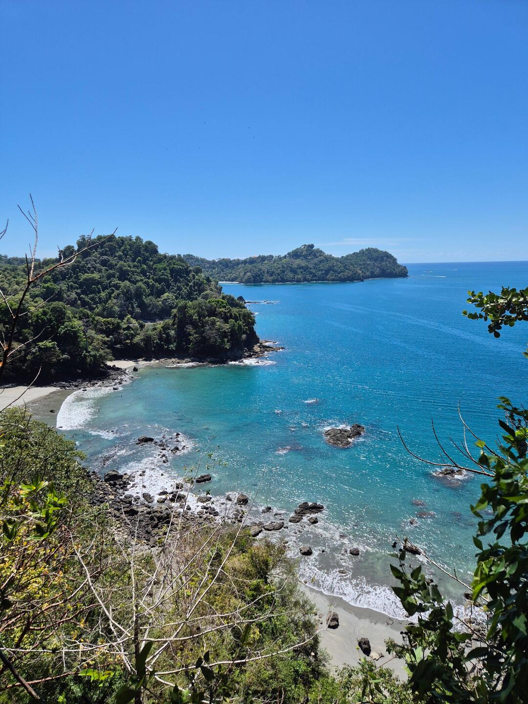 Küstenwanderung bei Quepos