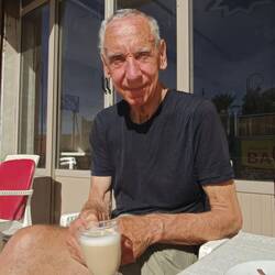 11.27 Uhr, Sonne pur, 27 Grad 😃