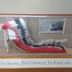 Freundschaftsgeschenk bei Eröffnung des neuen Visitor Centers.