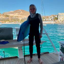 Vincent auf Mission-Wellenreiten..