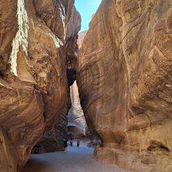 Der Siq - Schlucht zur Stadt