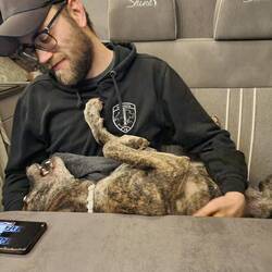 In vollen Zügen am geniessen, dass Alex auch mal da sitzt.