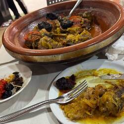 Die beste Tajine bisher, Kaliber 1Kg Lammtajine für 190DH 🤤