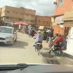 1x mit dem WoMo quer durch die Stadt bitte 😂😂