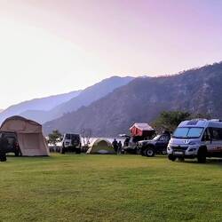 Plötzlich mitten im 4x4 Guatemala Offroad Meeting...