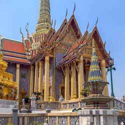 Das Royal Pantheon mit einer spitz zulaufenden, maiskolbenförmigen Spitze auf dem Dach