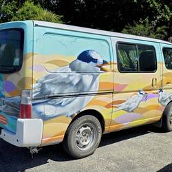 Many camper vans; this one was particularly colorful 🌈