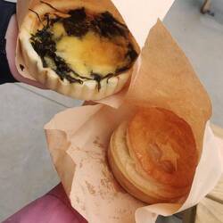 Gemüse Quiche & Pāua Pie