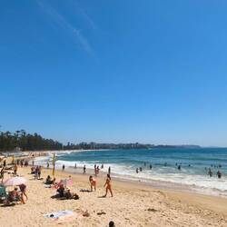 Manly Beach.. Etwa 2 km lang