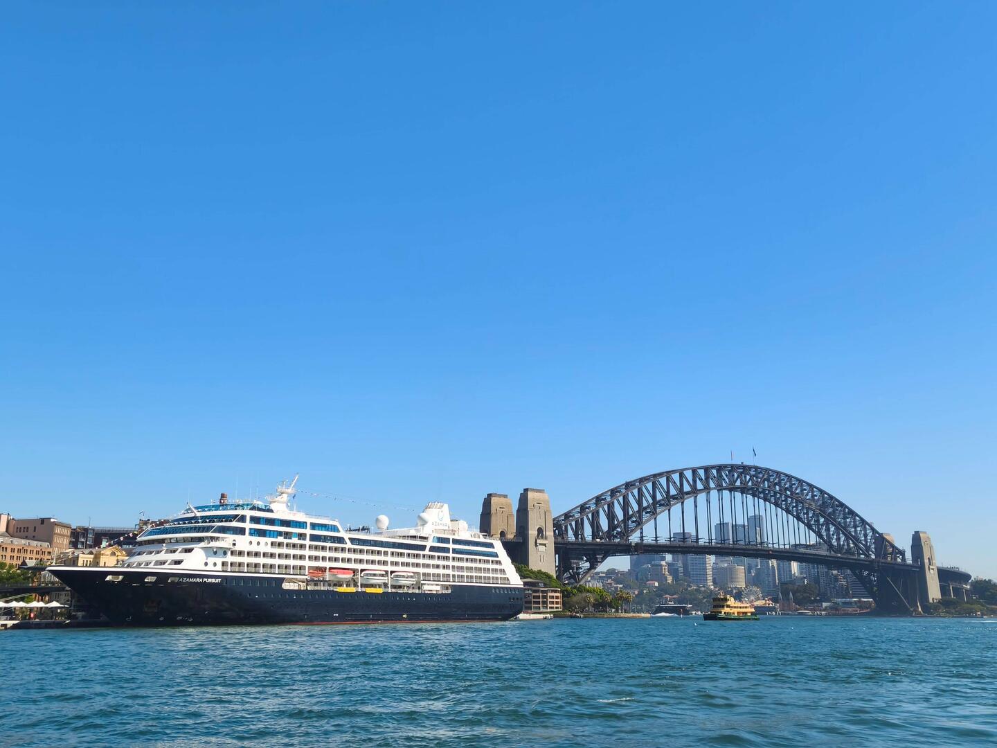 die "Azamara Pursuit" heute an der Anlagestelle