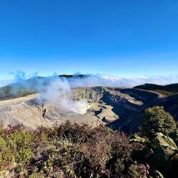 Einer der grössten aktiven Vulkankrater der Welt