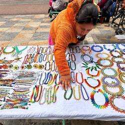 Viel schöner Schmuck aus Perlen... Shopping!