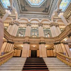 The staircase in Teatre Colon