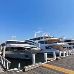 Ausflugsschiffe im Darling Harbour