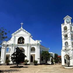 En passant ... une église catholique (elles sont nombreuses au Vietnam)