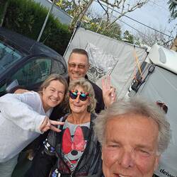 Auf Wiedersehen 💋 Freunde 😎😎 es war schön mit euch das Leben zu feiern 🎶