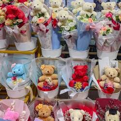 Auch solche Blumenarrangements gibt es 🤭