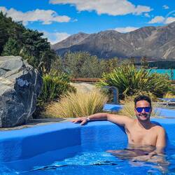 Entspannen in der örtlichen Therme tut den Waden sehr gut 🧘‍♂️