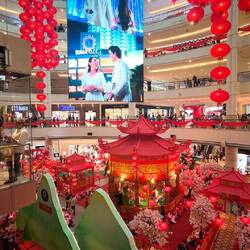 Shopping Mall an den Towers