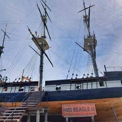 These are full-sized replicas -- they were not large vessels.