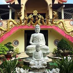 Arrêt devant une pagode 🙏🏻
