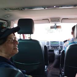 im Geländewagen zu den Sandbergen