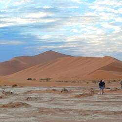 big Daddy im Hintergrund