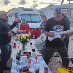 Die Luftgitarre kommt zum Einsatz