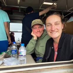 Eine der berühmtesten Zugstrecken der Welt. Und das für nur 80 Cent für zwei Personen.