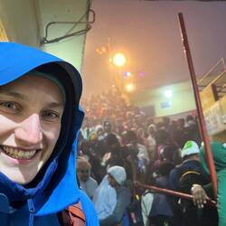 Ein paar Leute hier oben, aber alle freundlich.