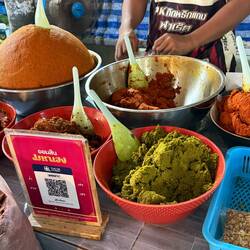 Tolle Currypasten kann man hier kaufen