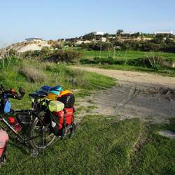 Hier müssen wir irgendwo zelten.