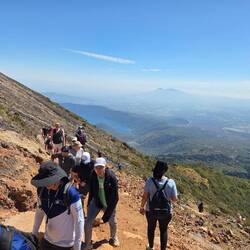 Die Massen kommen entgegen