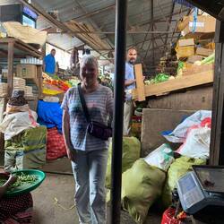 Auf dem Lebensmittelmarkt in Arusha