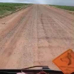 Rüttelpiste gefahren, Markus fuhr im Schneckentempo, hatte immer genügend Zeit zum warten.