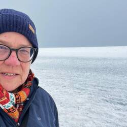 Kalt 🥶 schneit sogar etwas, ganz feines Gepüssel