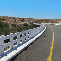 kaum zu glauben, eine Brücke !!!