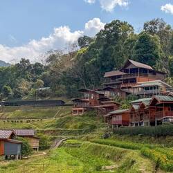 Ein Hmong-Dorf - eine traditionelle Bergsiedlung, mittlerweile touristisch vermarktet